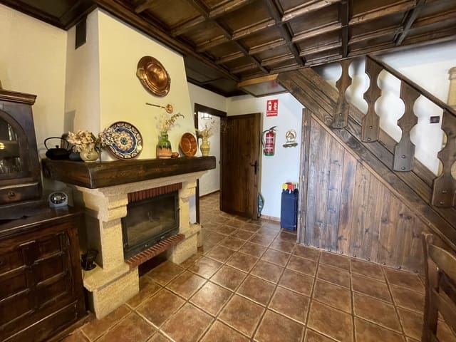 3 quarto Casa em Banda para venda em Zagrilla, Priego de Córdoba - 220 000 € (Ref: 9247871)