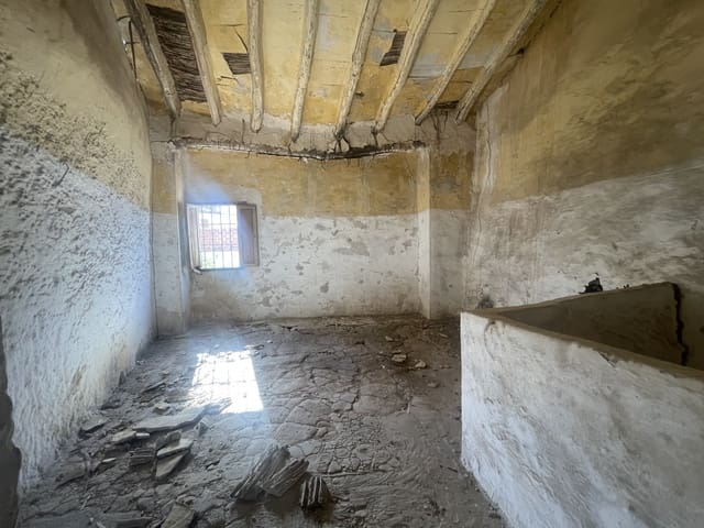 2 slaapkamer Huis te koop in Priego de Córdoba - € 17.000 (Ref: 9247918)