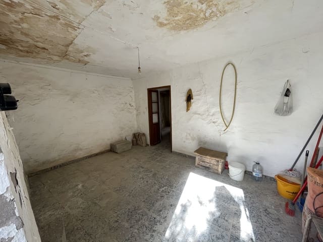 2 slaapkamer Huis te koop in Priego de Córdoba - € 17.000 (Ref: 9247918)