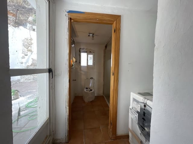 2 soveværelse Byhus til salg i Castillo de Locubín - € 59.000 (Ref: 9265537)