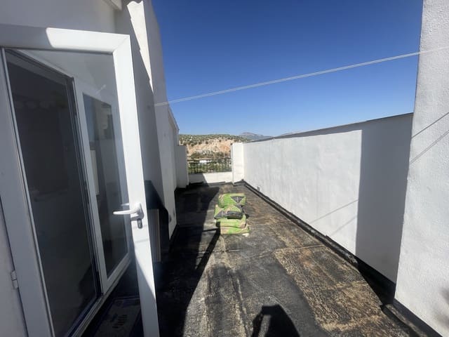 2 soveværelse Byhus til salg i Castillo de Locubín - € 59.000 (Ref: 9265537)