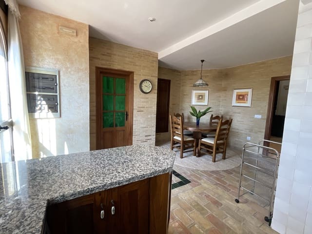 5 chambre Villa/Maison Mitoyenne à vendre à Jaén ville - 495 000 € (Ref: 9341746)