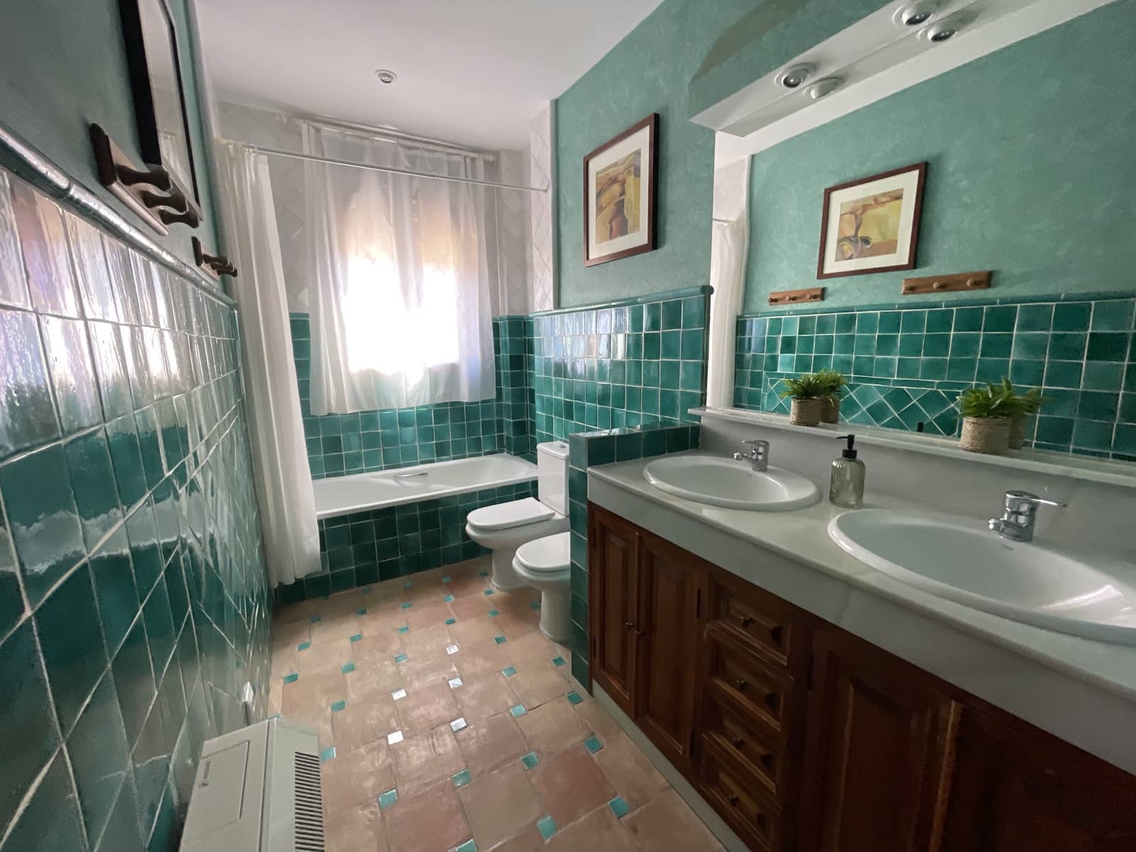 5 Zimmer Reihenhaus zu verkaufen in Jaen Stadt - 495.000 € (Ref: 9341746)