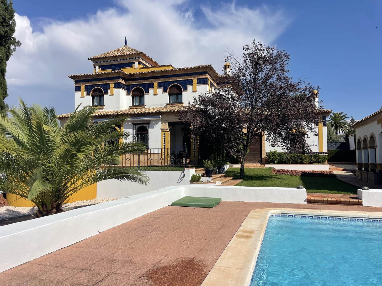 5 Zimmer Reihenhaus zu verkaufen in Jaen Stadt - 495.000 € (Ref: 9341746)