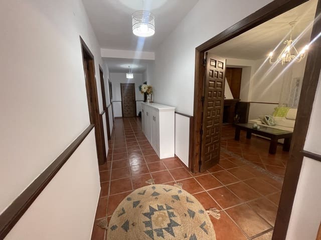 3 soverom Villa til salgs i Cabra - € 410 000 (Ref: 9343076)