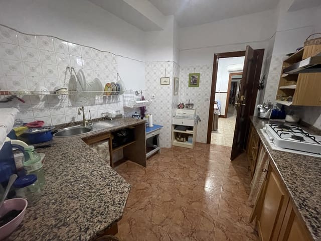 7 bedroom Business for sale in Priego de Córdoba - € 240,000 (Ref: 9388649)