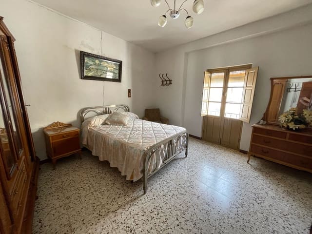 3 quarto Casa em Banda para venda em Castil de Campos, Priego de Córdoba - 35 000 € (Ref: 9536436)