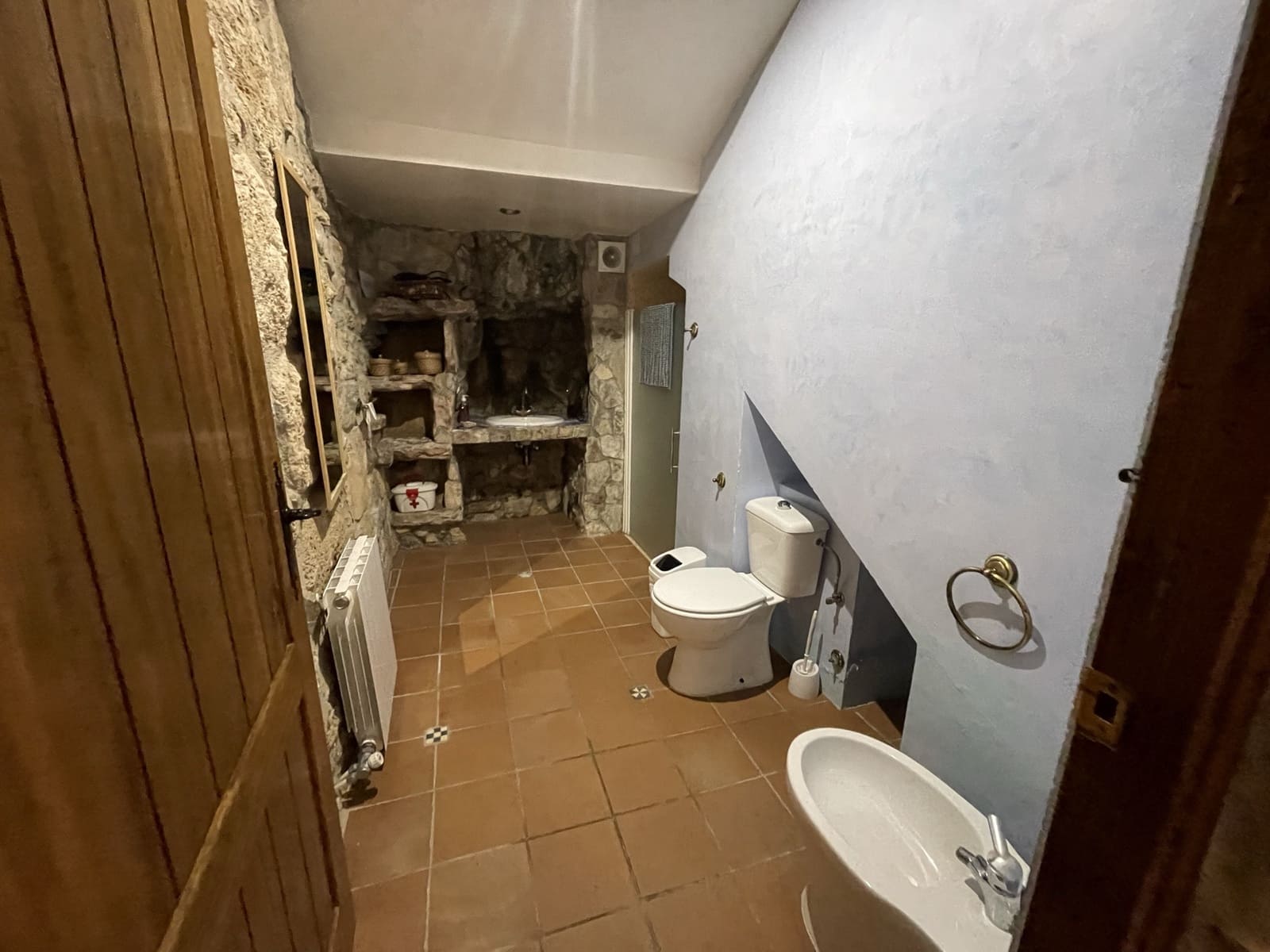 4 bedroom Villa for sale in Algarinejo - € 250,000 (Ref: 9707611)