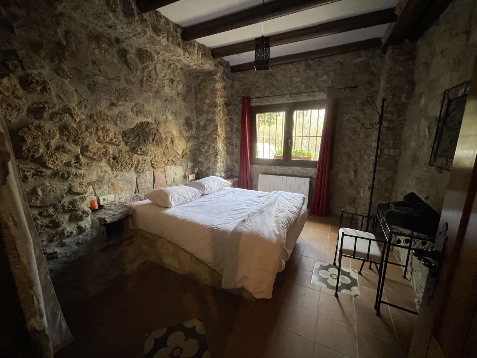 4 bedroom Villa for sale in Algarinejo - € 250,000 (Ref: 9707611)