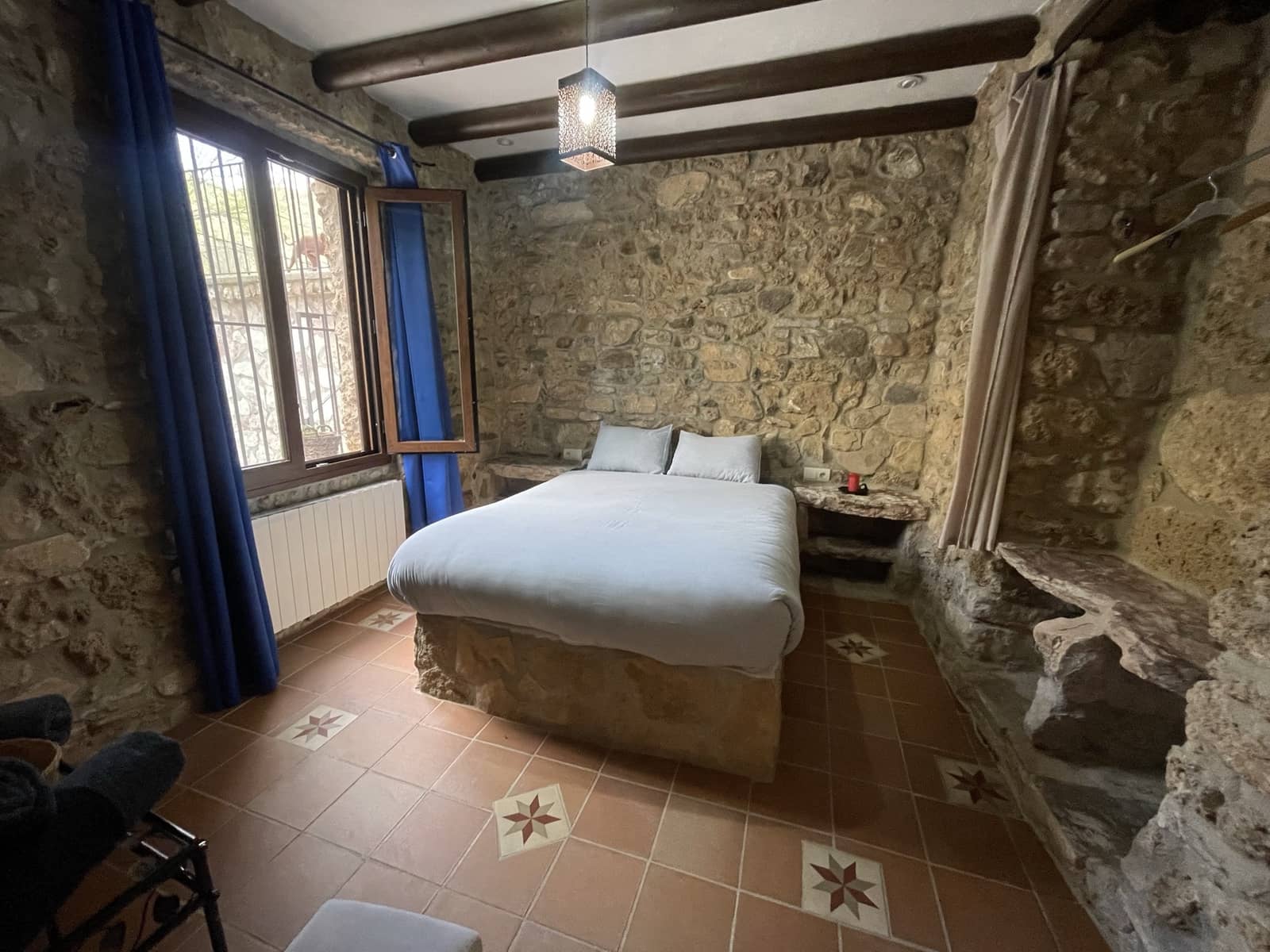 4 bedroom Villa for sale in Algarinejo - € 250,000 (Ref: 9707611)