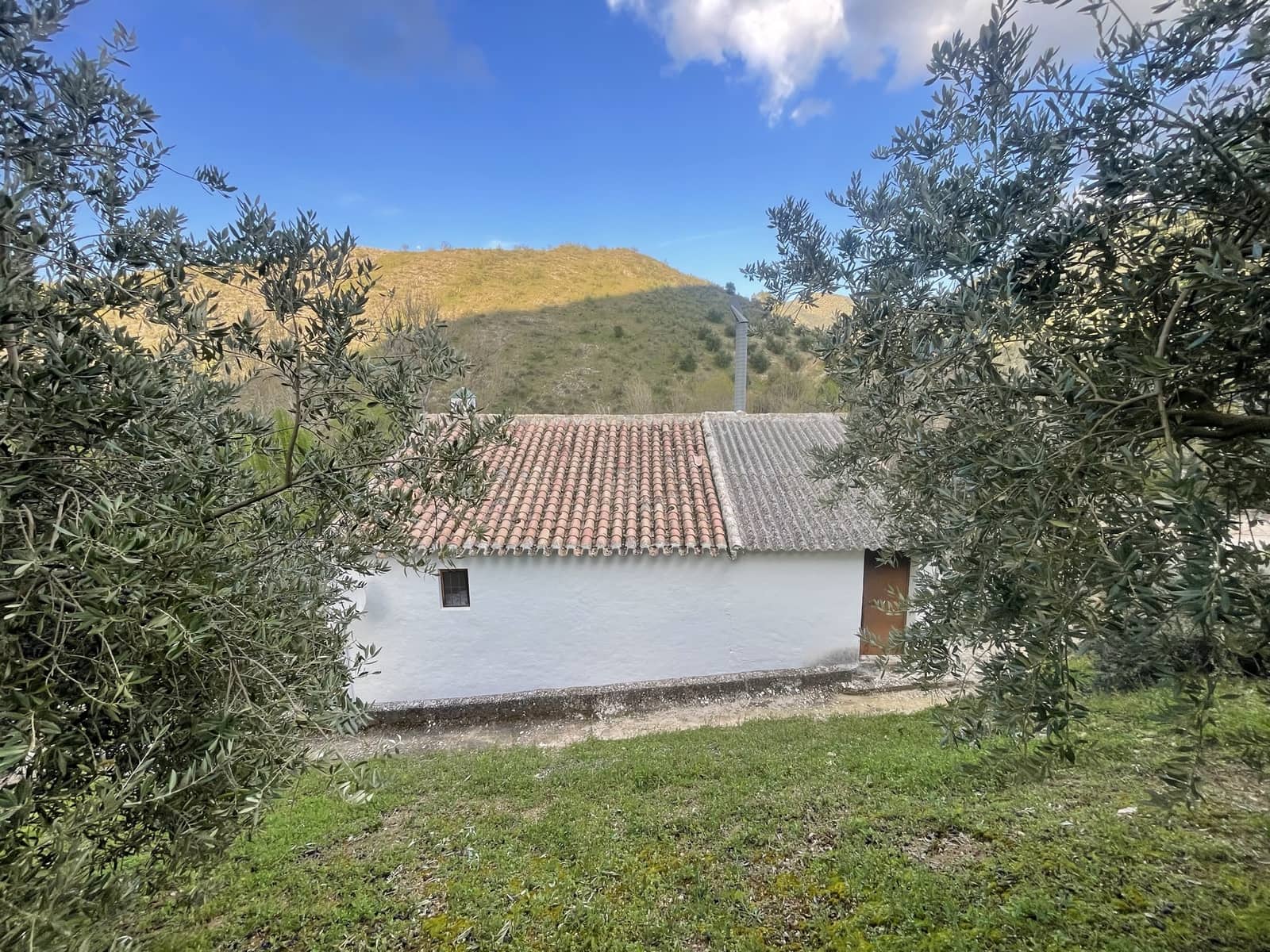 Finca/Casa Rural de 3 habitaciones en Algarinejo en venta - 150.000 € (Ref: 9715423)