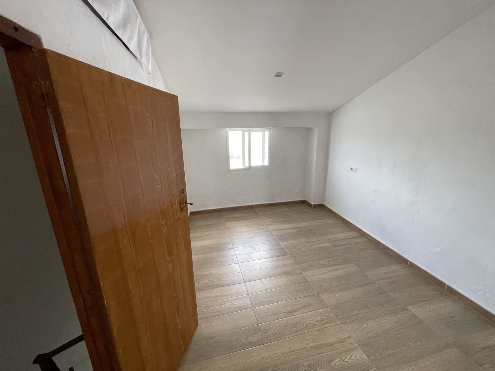 3 bedroom Townhouse for sale in Castillo de Locubin - € 29,000 (Ref: 9720343)