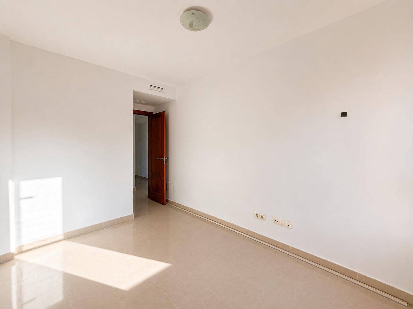 3 quarto Apartamento para venda em Campos - 298 000 € (Ref: 10022542)