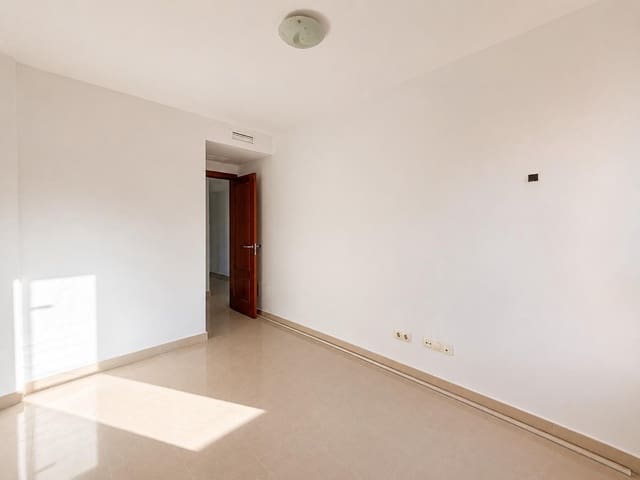 3 quarto Apartamento para venda em Campos - 298 000 € (Ref: 10022542)