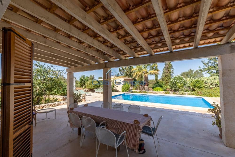 5 bedroom Villa for sale in Felanitx - € 2,390,000 (Ref: 10055363)