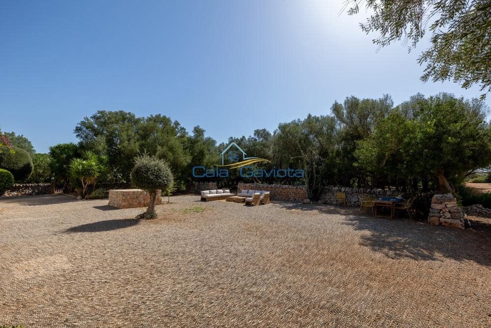 5 bedroom Villa for sale in Felanitx - € 2,390,000 (Ref: 10055363)