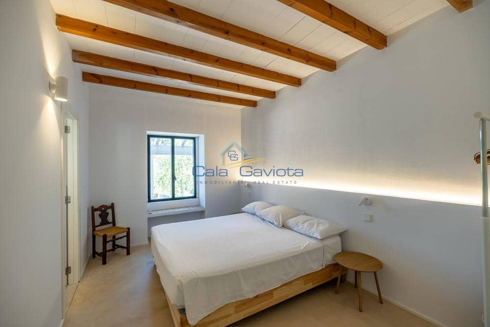 5 bedroom Villa for sale in Felanitx - € 2,390,000 (Ref: 10055363)