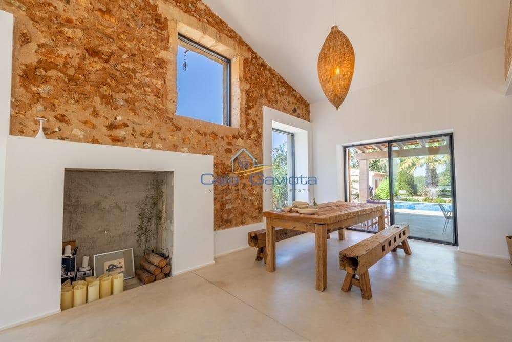 5 bedroom Villa for sale in Felanitx - € 2,390,000 (Ref: 10055363)