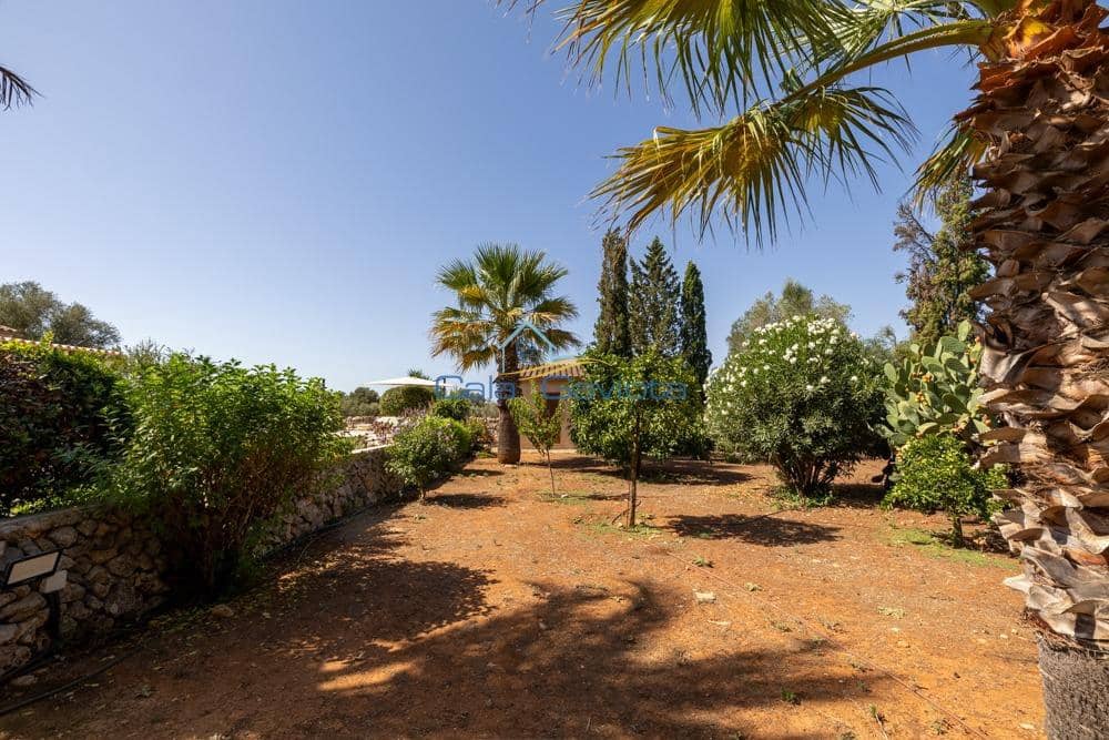 5 bedroom Villa for sale in Felanitx - € 2,390,000 (Ref: 10055363)