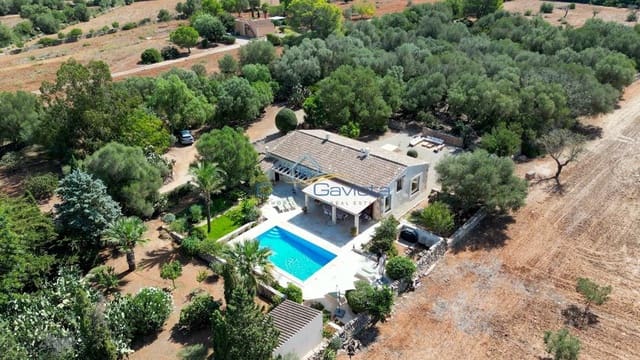 5 bedroom Villa for sale in Felanitx - € 2,390,000 (Ref: 10055363)