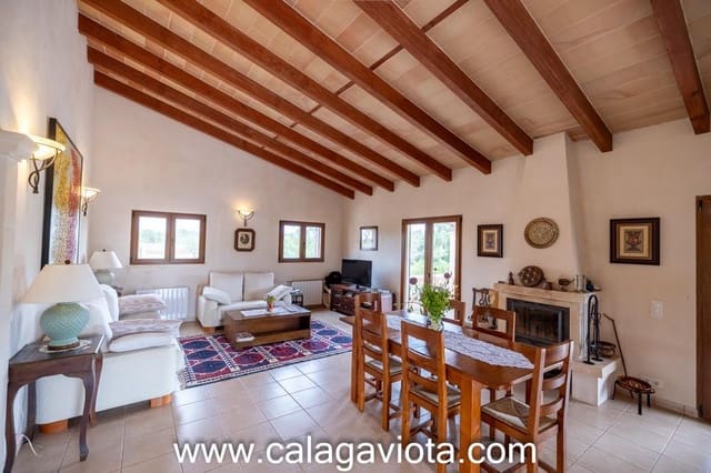 3 bedroom Villa for sale in Ses Salines with pool - € 1,480,000 (Ref: 10109765)