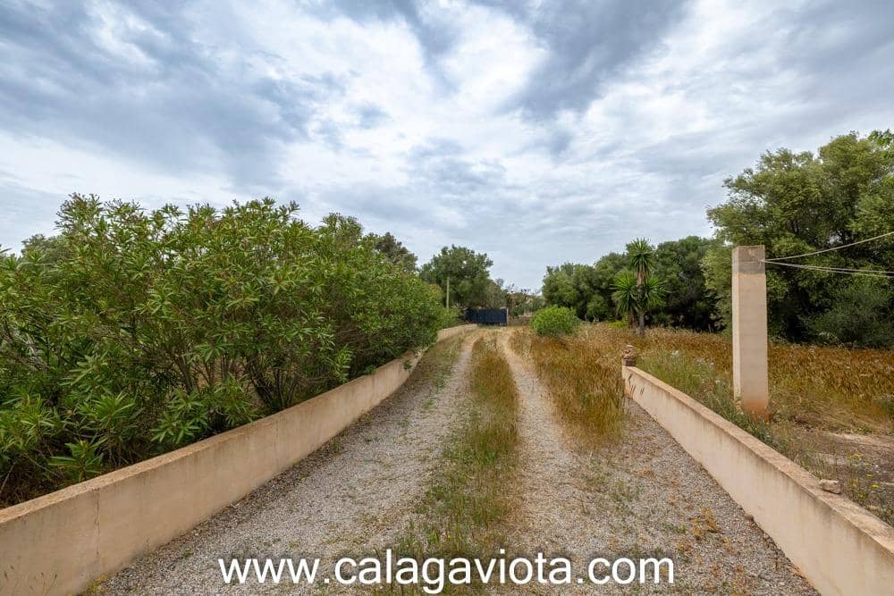 3 bedroom Villa for sale in Ses Salines with pool - € 1,480,000 (Ref: 10109765)