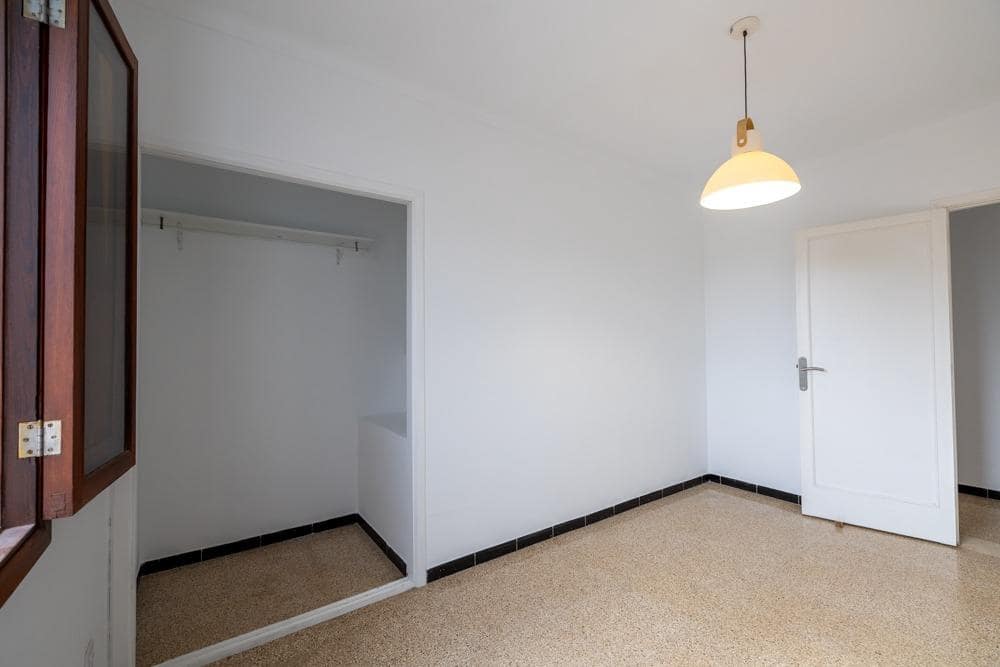 6 quarto Apartamento para venda em Ses Salines - 350 000 € (Ref: 10148877)