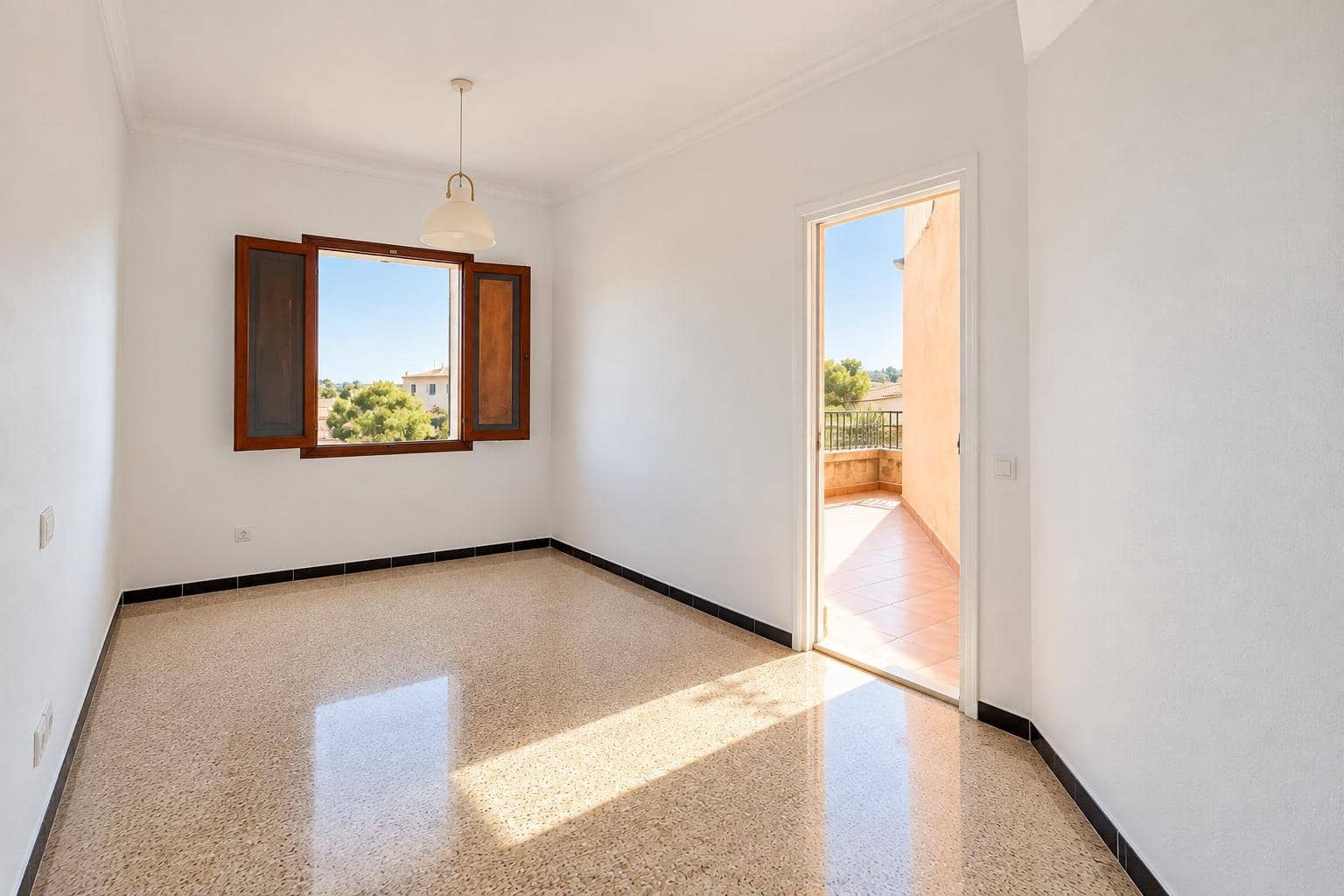 6 quarto Apartamento para venda em Ses Salines - 350 000 € (Ref: 10148877)