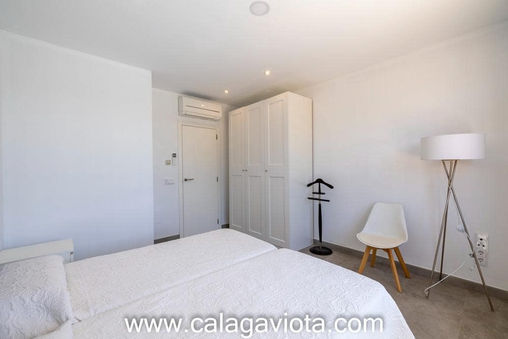 4 slaapkamer Villa te koop in Ses Salines met zwembad garage - € 1.900.000 (Ref: 10187159)