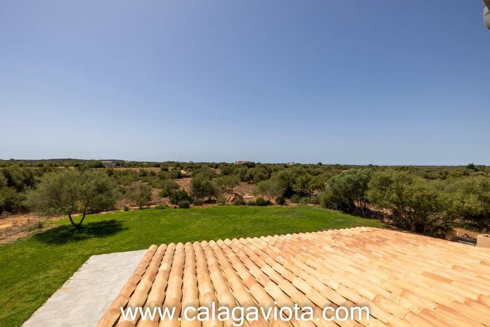 4 slaapkamer Villa te koop in Ses Salines met zwembad garage - € 1.900.000 (Ref: 10187159)