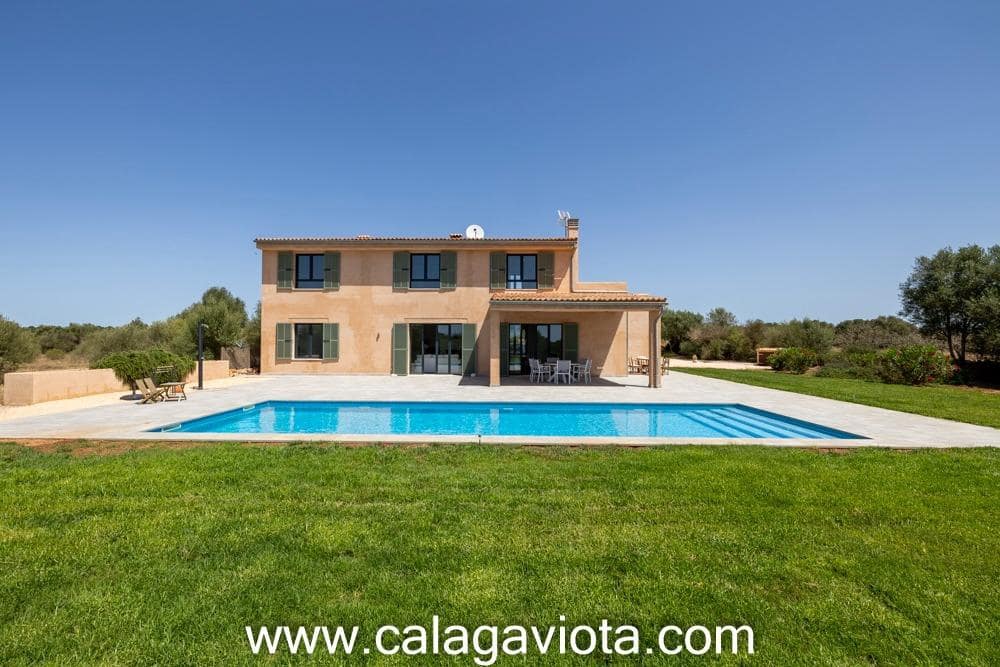 4 slaapkamer Villa te koop in Ses Salines met zwembad garage - € 1.900.000 (Ref: 10187159)