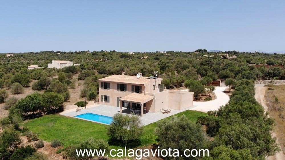 4 slaapkamer Villa te koop in Ses Salines met zwembad garage - € 1.900.000 (Ref: 10187159)