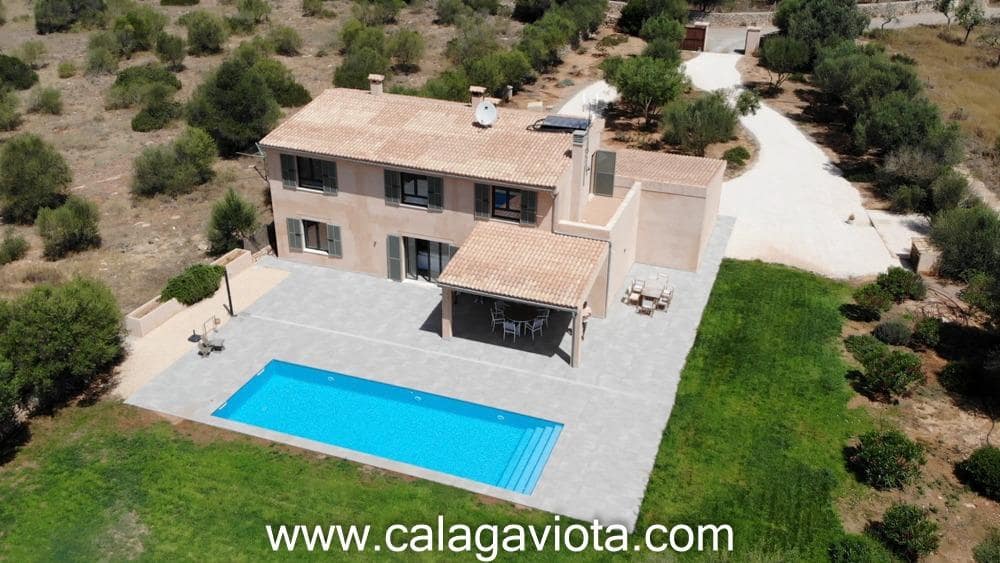 4 slaapkamer Villa te koop in Ses Salines met zwembad garage - € 1.900.000 (Ref: 10187159)