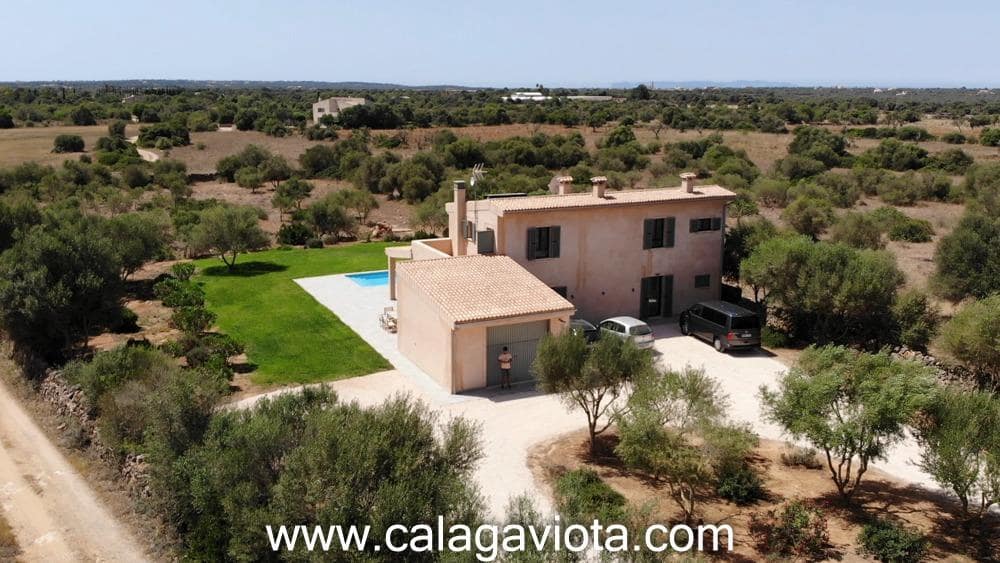 4 slaapkamer Villa te koop in Ses Salines met zwembad garage - € 1.900.000 (Ref: 10187159)