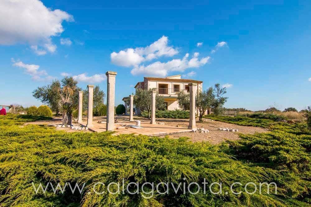 6 soverom Villa til salgs i Ses Salines med svømmebasseng garasje - € 1 300 000 (Ref: 7168120)