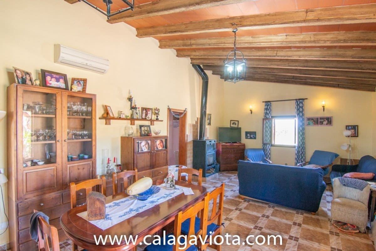 2 soveværelse Villa til salg i Ses Salines med swimmingpool - € 600.000 (Ref: 7168147)