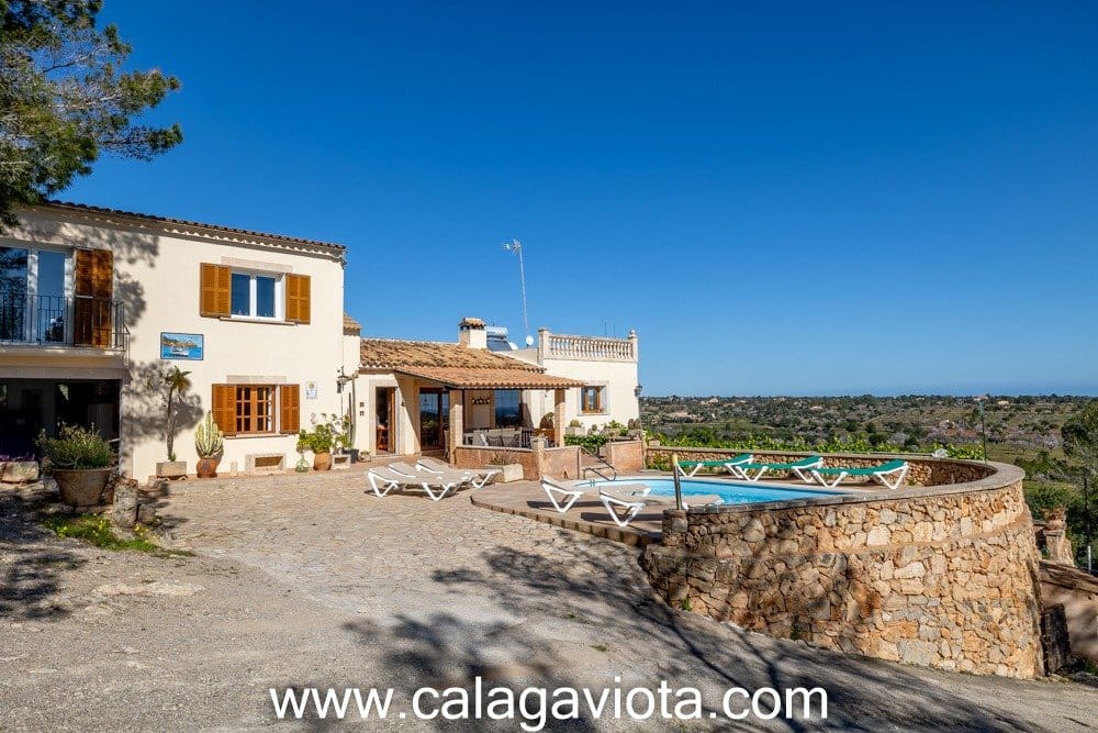 4 soveværelse Villa til salg i Portocolom med swimmingpool - € 1.490.000 (Ref: 7168184)