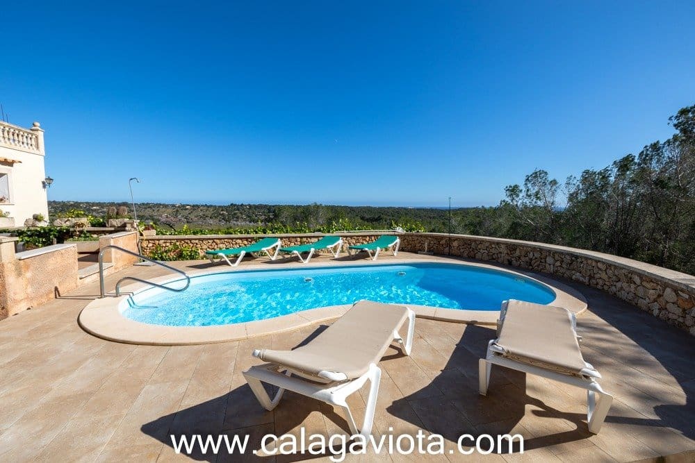 4 soveværelse Villa til salg i Portocolom med swimmingpool - € 1.490.000 (Ref: 7168184)