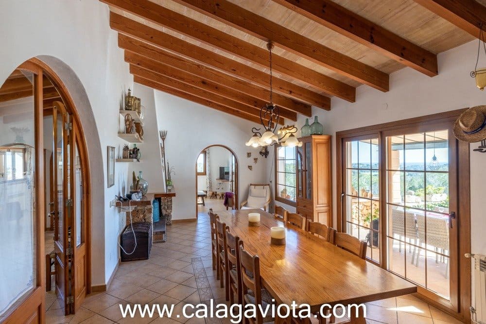 4 soveværelse Villa til salg i Portocolom med swimmingpool - € 1.490.000 (Ref: 7168184)