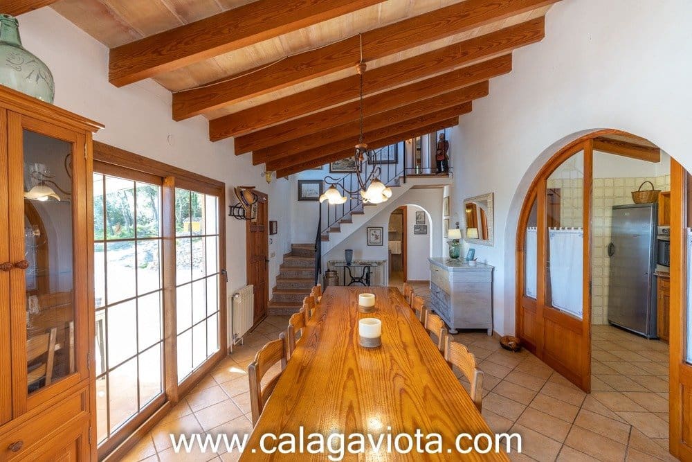 4 soveværelse Villa til salg i Portocolom med swimmingpool - € 1.490.000 (Ref: 7168184)