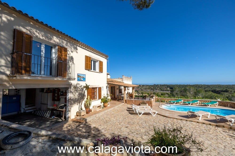 4 soveværelse Villa til salg i Portocolom med swimmingpool - € 1.490.000 (Ref: 7168184)