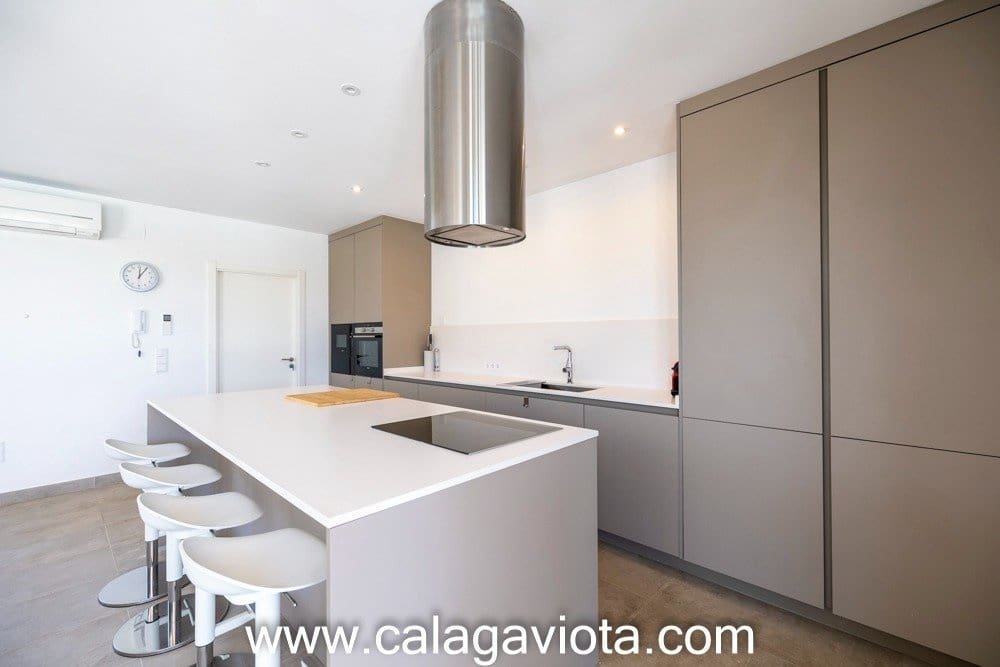 4 camera da letto Villa da affittare in Ses Salines con piscina - 3.850 € (Rif: 7168205)