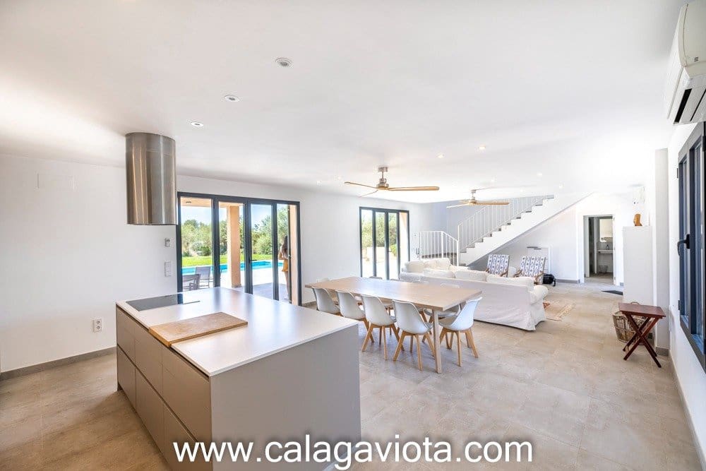 4 camera da letto Villa da affittare in Ses Salines con piscina - 3.850 € (Rif: 7168205)