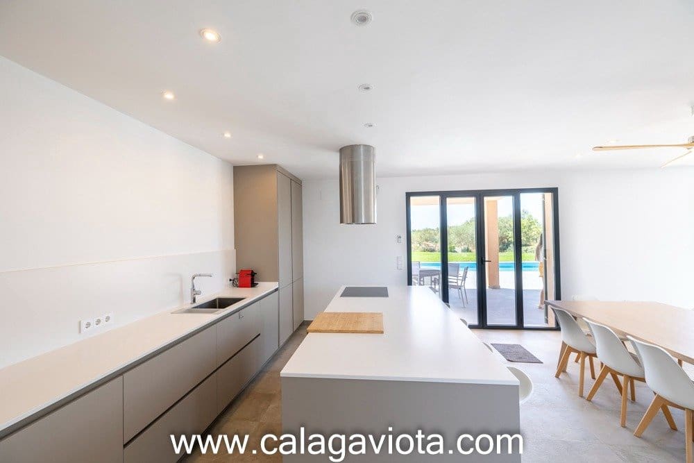 4 camera da letto Villa da affittare in Ses Salines con piscina - 3.850 € (Rif: 7168205)