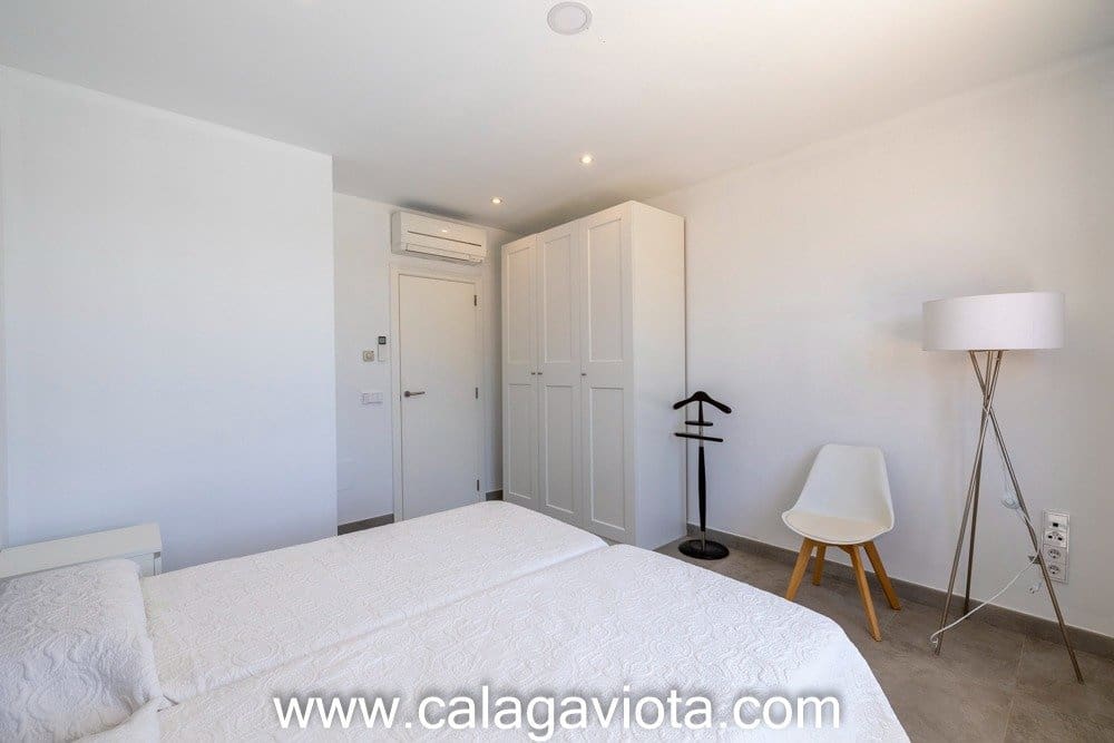 4 camera da letto Villa da affittare in Ses Salines con piscina - 3.850 € (Rif: 7168205)