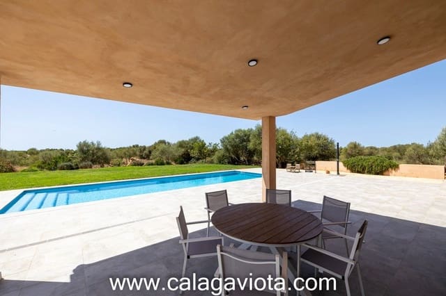 4 bedroom Villa for rent in Ses Salines with pool - € 3,850 (Ref: 7168205)