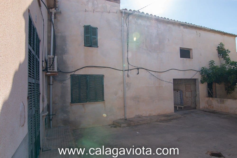 Byhus til salg i Ses Salines - € 385.000 (Ref: 7168234)