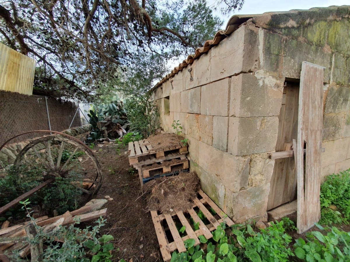 Grunde uden byggetilladelser til salg i Campos - € 270.000 (Ref: 7168254)