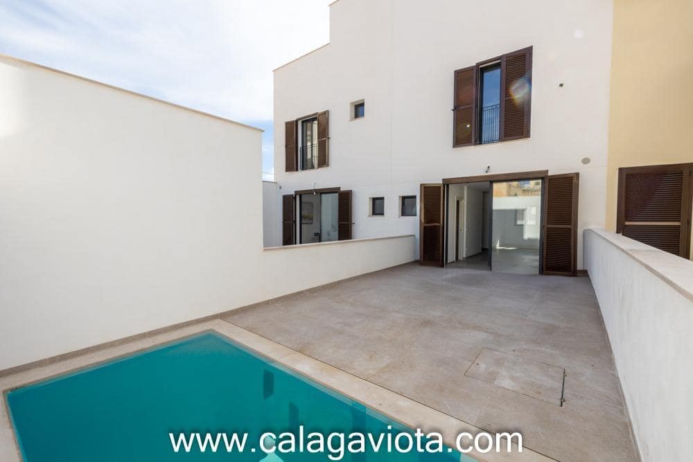 3 bedroom Terraced Villa for sale in Colonia de Sant Jordi with pool garage - € 640,000 (Ref: 7782522)