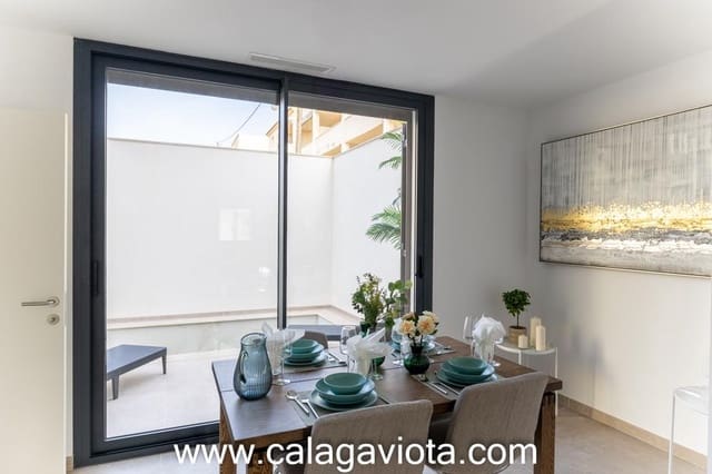 2 makuuhuone Rivitalo myytävänä paikassa Colonia de Sant Jordi, Ses Salines mukana uima-altaan 
autotalli - 660 000 € (Ref: 7782523)